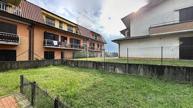 VILLA A SCHIERA DI 245 MQ A CALCIO