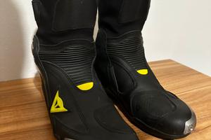 Dainese axial d1