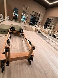 REFORMER MOOMA NUOVO in legno con accessori