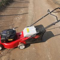 Tagliaerba trazionato