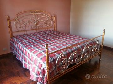 Letto matrimoniale in ferro battuto