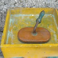 Solforatrice a spalla in legno