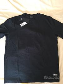 T-shirt nuova OAKLEY uomo nera