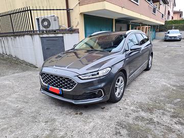 Ford Mondeo Hibrid Vignale 