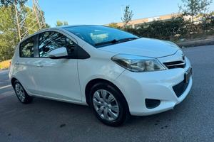 Toyota Yaris 1.0 5 PORTE LOUNGE GPL