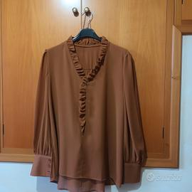 Camicetta con scollo a V elegante 