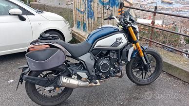 Moto Cf clx 700