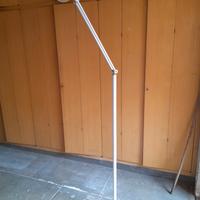 Lampada da terra luce regolabile