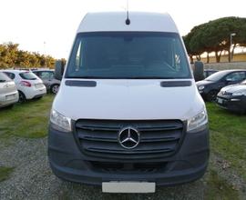 MERCEDES-BENZ Sprinter F37/33 319 CDI RWD TA Fur