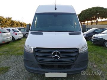 MERCEDES-BENZ Sprinter F37/33 319 CDI RWD TA Fur