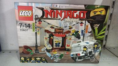 Lego  .