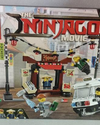 Lego  .
