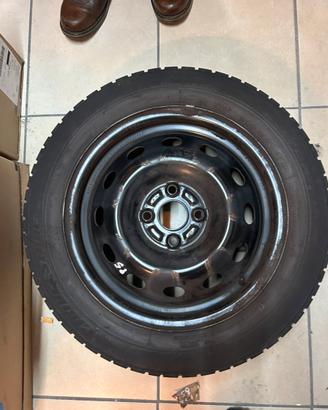 4 Cerchi 15 pollici gomme 185/60/15 opel agila