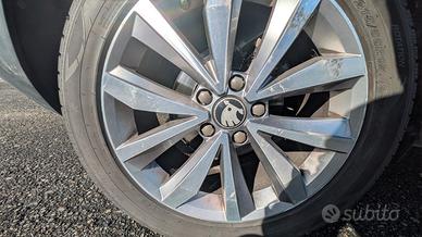 Cerchi in lega da 17 Vw con gomme invernali