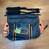 Borsa acquatica o da viaggio