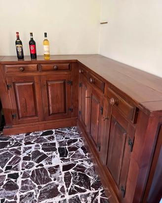 credenza angolare bassa in legno massello, rustica