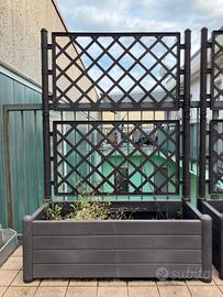 fioriera con grigliato con attacco rotto