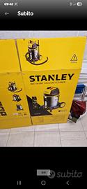 
"Stanley Aspira solidi e liquidi 30Lt 1600W

