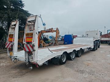 Semirimorchio 3 assi con Rampe per trattore 6x4