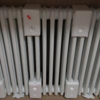 Radiatore in acciaio nuovo