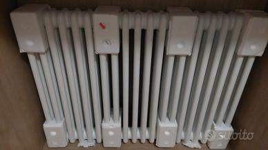 Radiatore in acciaio nuovo