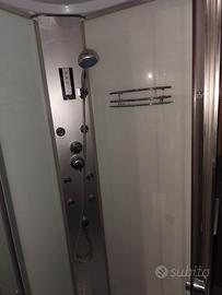 Doccia idromassaggio