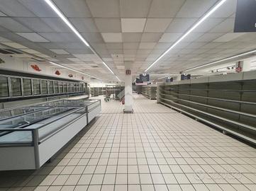 NEGOZIO A GARDONE VAL TROMPIA