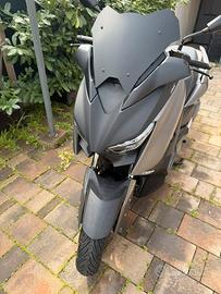 Scooter Xmax 300