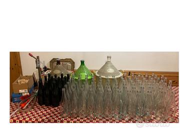 Set imbottigliamento tappo a corona e bottiglie