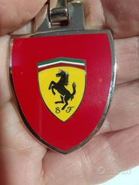 portachiavi FERRARI.  nuovo. originale. 
