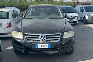 Volkswagen Touareg 2.5 R5 TDI 174 CV 4x4 – 2005