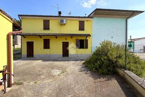 CASA INDIPENDENTE A MONTICELLI D'ONGINA