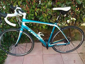 Trek Domane 4.3. Taglia L. Carbonio ultraleggero.