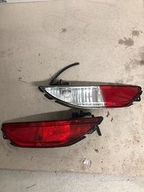 FANALI POSTERIORI BASSI E SENSORI