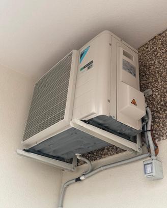 condizionatori Daikin new plus inverter caldo/fred