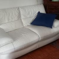 coppia divani vera pelle bianchi