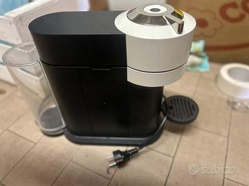 Macchina del caffe nespresso vertuo