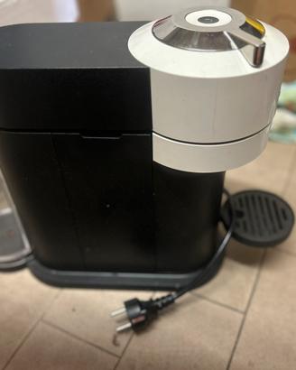 Macchina del caffe nespresso vertuo