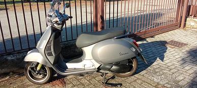 VESPA 300 GTS SUPERTECH