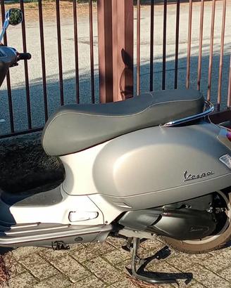 VESPA 300 GTS SUPERTECH