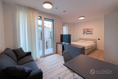 City Pop - L Deluxe con balcone