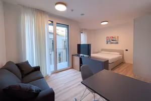 City Pop - L Deluxe con balcone