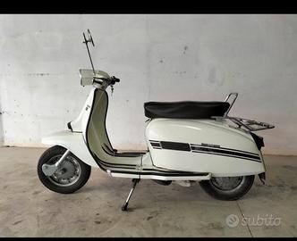 Lambretta innocenti 125 dl macchia nera