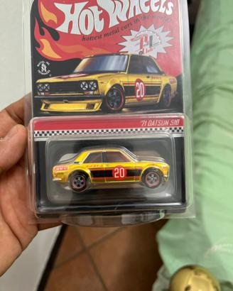 Hot wheels datzun 510 oro rlc