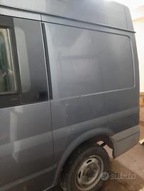 Ford transit con doppia cabina
