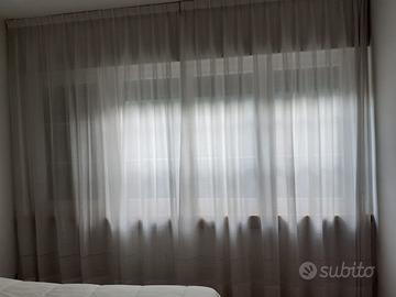 Tenda bianca con lavorazione a gigliuccio