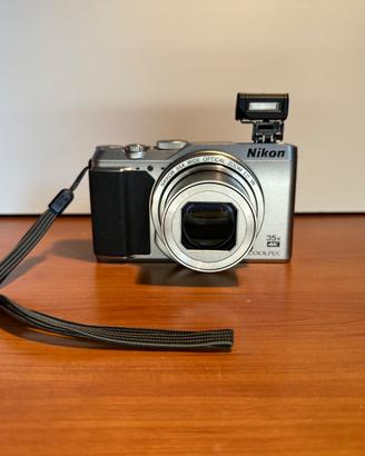 Nikon Coolpix A900