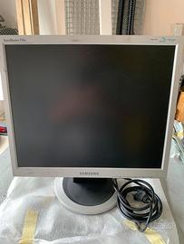 MONITOR da tavolo