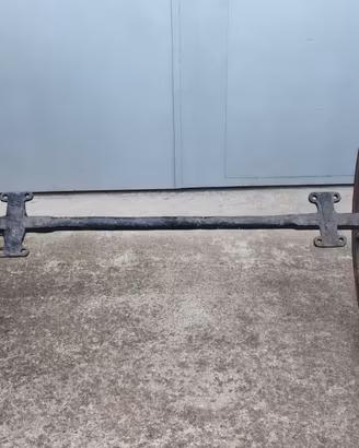 Coppia ruote legno da calesse e asse ferro pieno