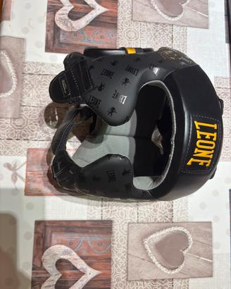 caschetto leone boxe